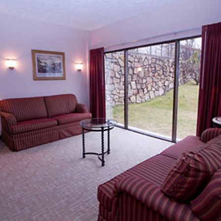 Pipestem Resort State Park Интерьер фото