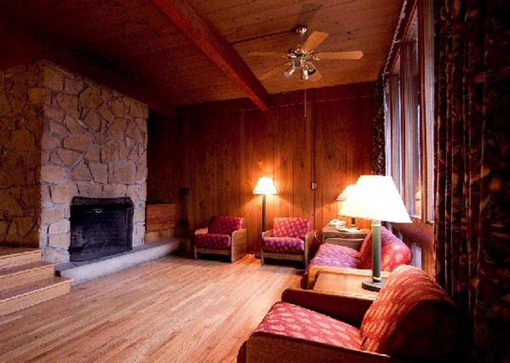 Pipestem Resort State Park Номер фото