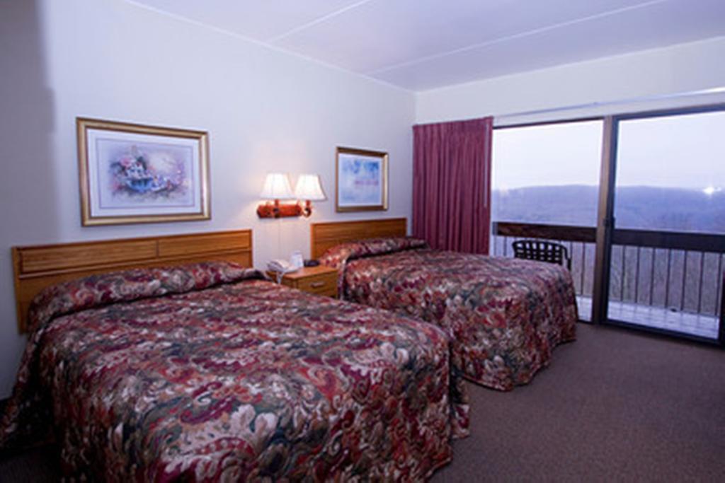 Pipestem Resort State Park Номер фото